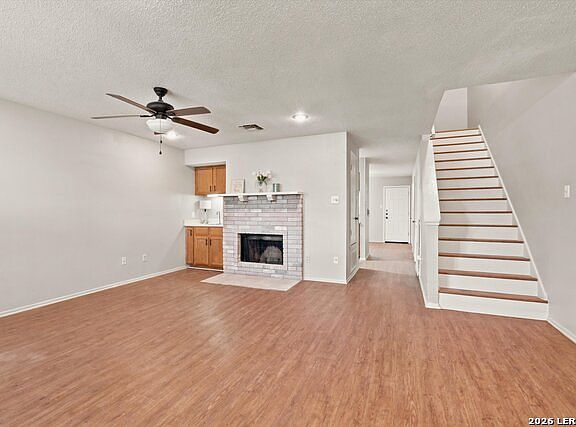 4th image of 11136 El Sendero St APT 2