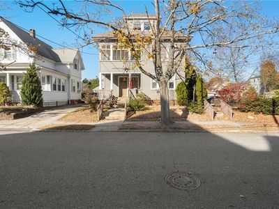 51 Oakland Ave, Cranston, RI, 02910