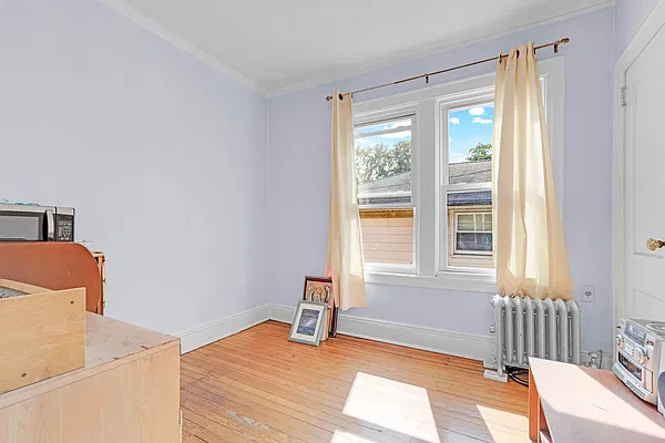 Sold by Mitra Hakimi Realty Group, LLC | media 20