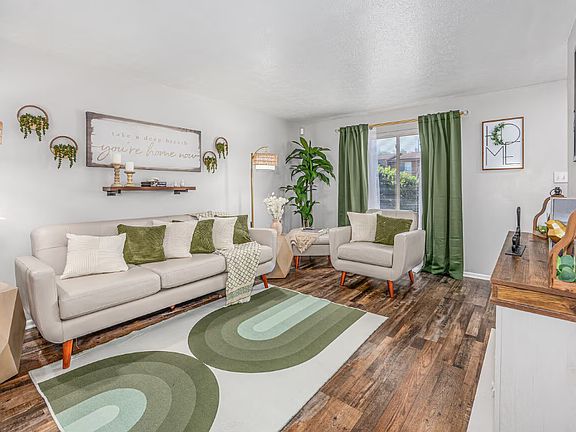 5th image of 1490 Clara St
