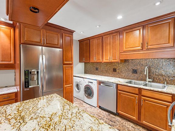 2nd image of 5303 Fleetwood Oaks Ave APT 178
