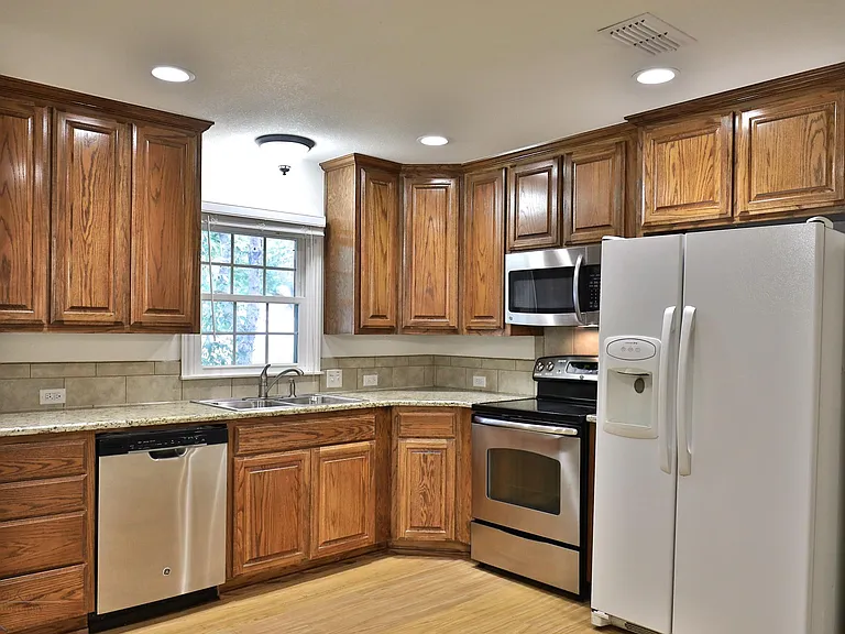 2650 Madison Ave #1/2 — Photo 10
