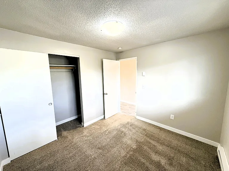 12517 47th Ave SW #1 — Photo 5