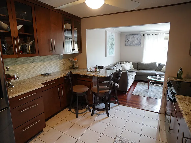 52 Purchase St #4 — Photo 7
