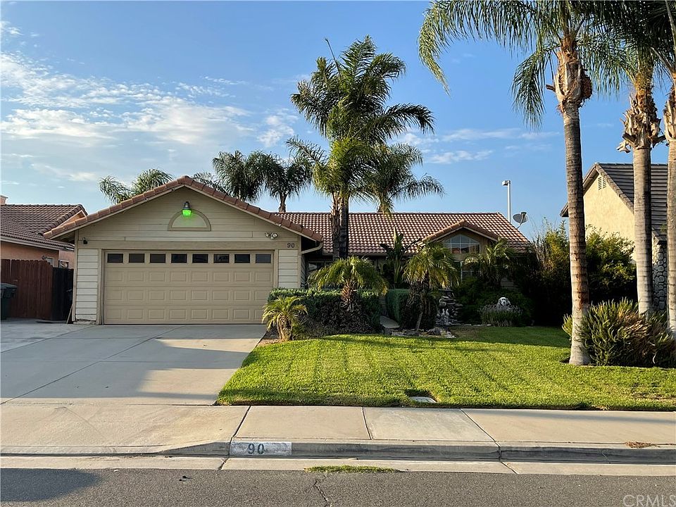 90 Coliseum St, Perris, CA 92571 Zillow