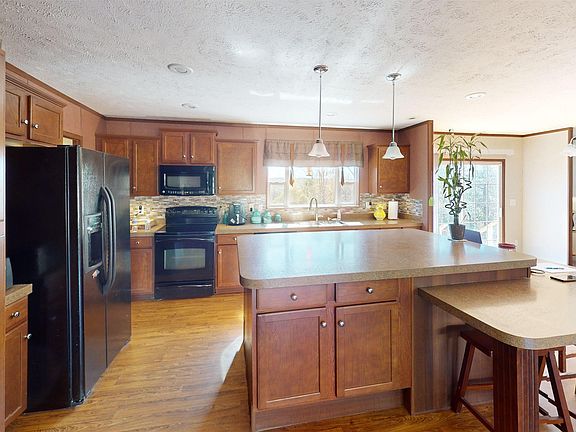 4th image of 29 Buena Vista Dr