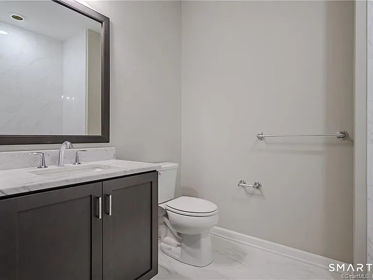 822 Center Meadow Ln #822 — Photo 11