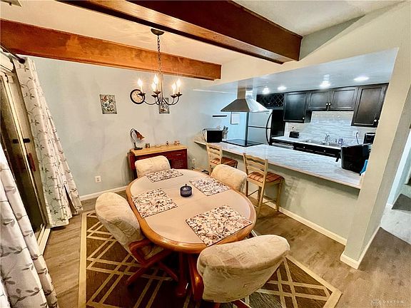 3rd image of 304 Trebor Ln