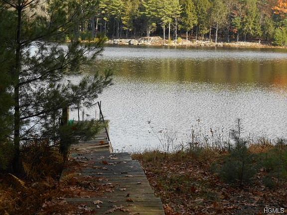 4th image of 129 Timber Lake Dr