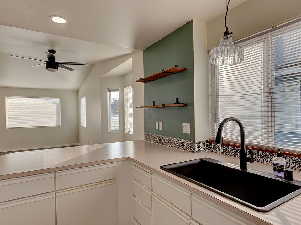 0629447 NE Ellis Way Apartment Rentals Oak Harbor, WA Zillow