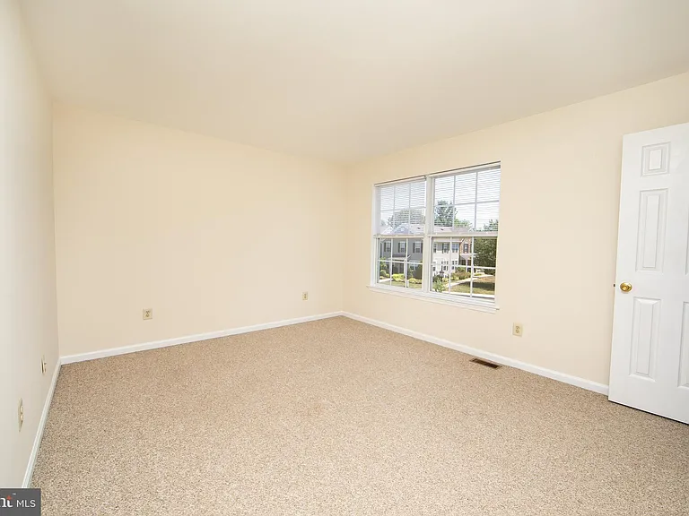 5025 Rebecca Fell Dr — Photo 10