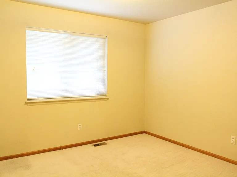762 Kaitlyn Cir — Photo 18