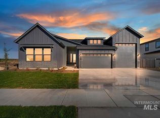 7760 W Flathead Lake St, Eagle, ID 83616