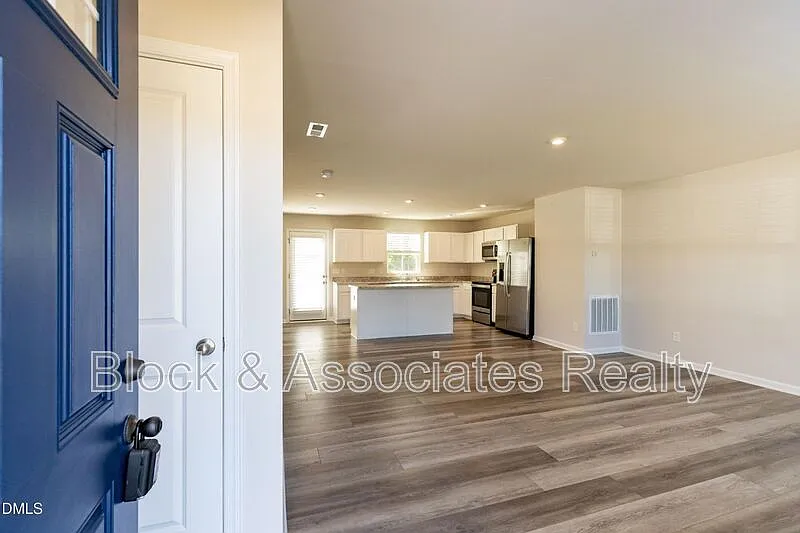 Building Photo - 152 Bird Dog Dr