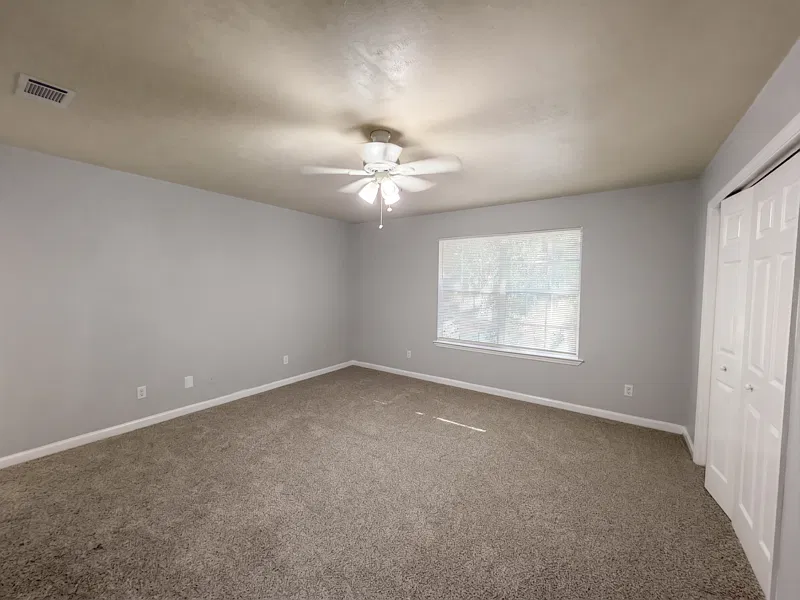 3 bed, 2.0 bath, 1137 sqft, $1,650 — Photo 4