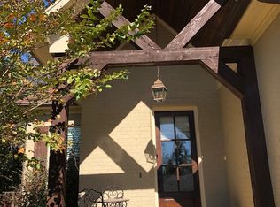 800 Tuscan Ridge Dr, Oxford, MS 38655