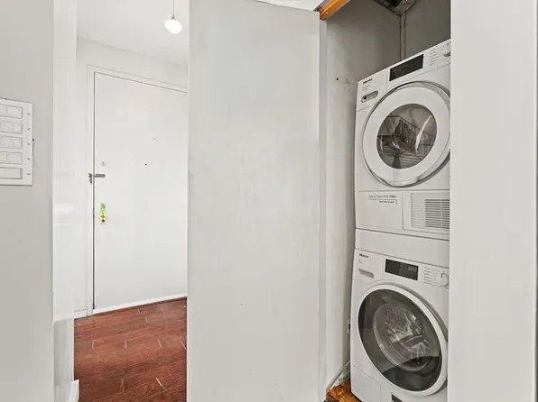 301 West 57th Street image 14 of 18