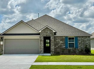 104 Lake Oak Dr, Lafayette, LA 70507