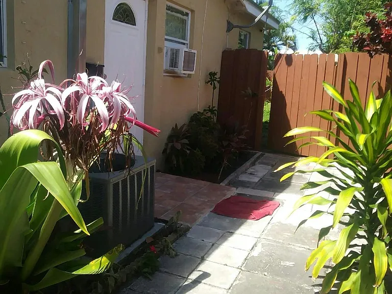 Private Entrance