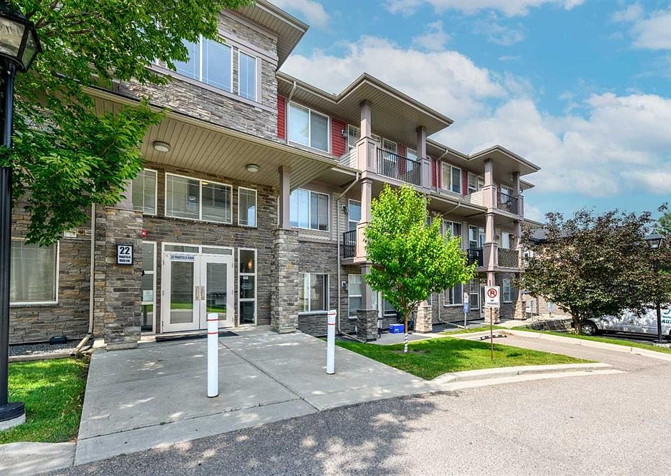 1st image of 22 SE Panatella Rd NW #108