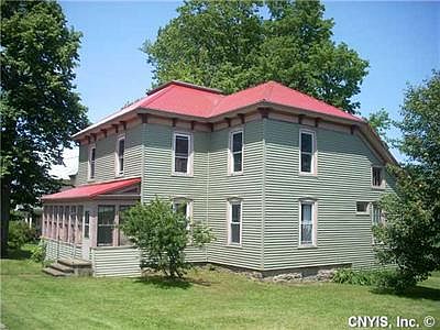 3rd image of 402 Franklin St