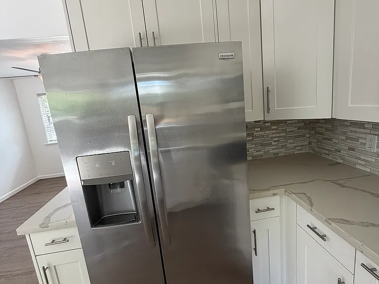 137 Maria Dr — Photo 6
