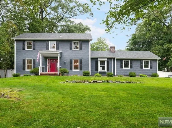 432 Faletti Circle Riv, Westwood, NJ 07675
