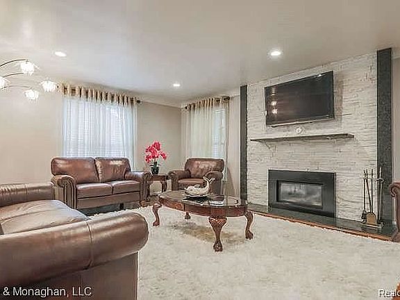 5th image of 789 Anita Ave