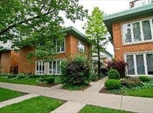 605 South Blvd APT D, Oak Park, IL 60302