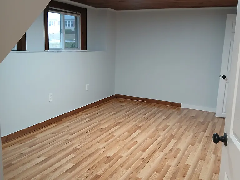 173 Lyman St — Photo 8