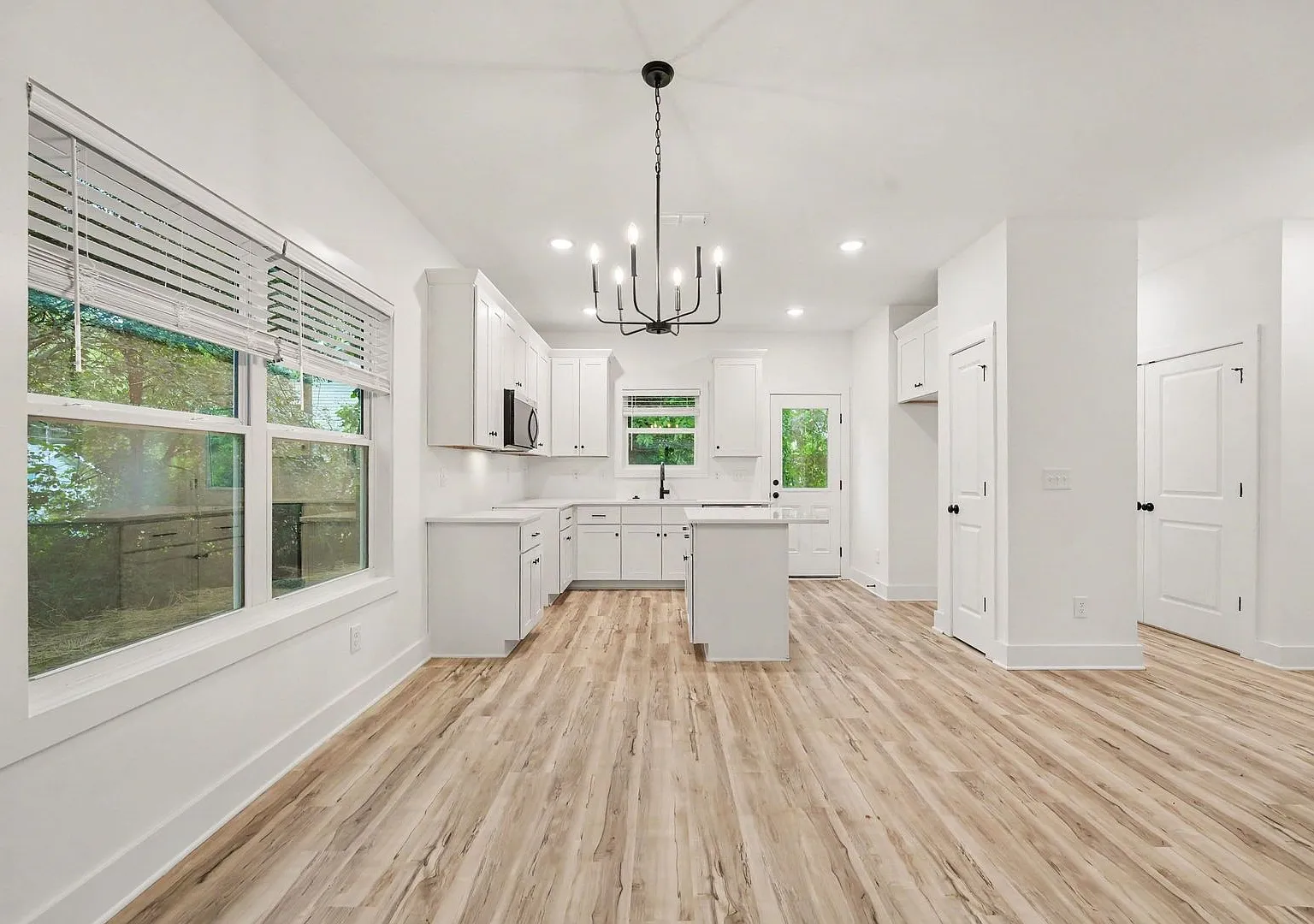 3bed/3bath New Construction — Photo 2