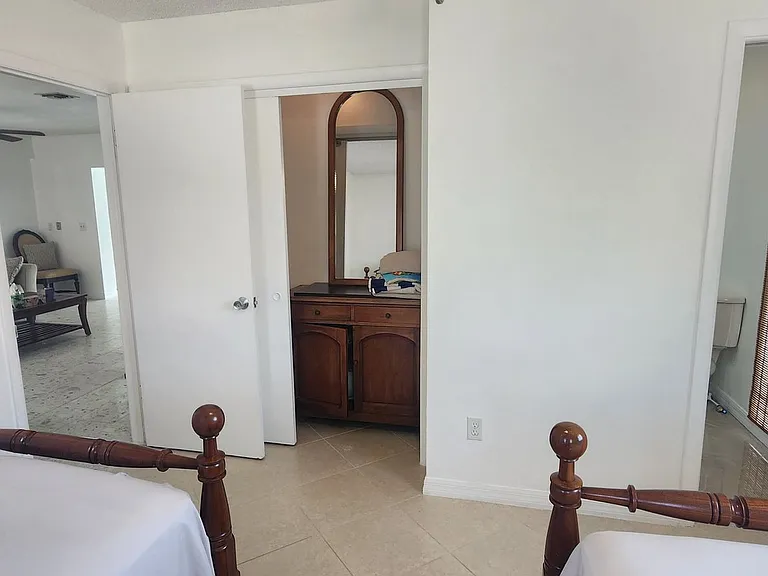6 Hawk St — Photo 10