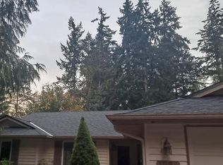 1685 Hemlock Dr, Camano Island, WA 98282