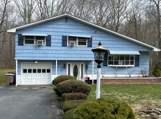 18 Dean Rd, East Lyme, CT 06333