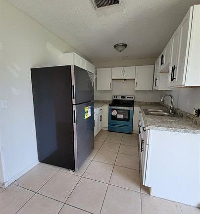 5th image of 125 W 17th St #1