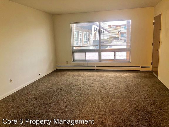 3rd image of 227 Robinhood Ln APT 2