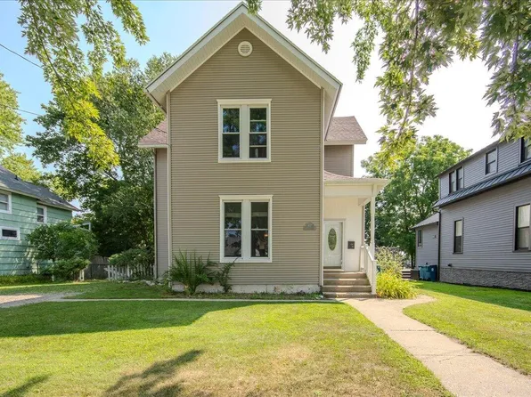 607 Pine St, Manistee, MI 49660