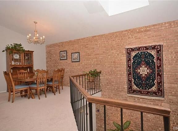 5th image of 14975 Broadmont Dr