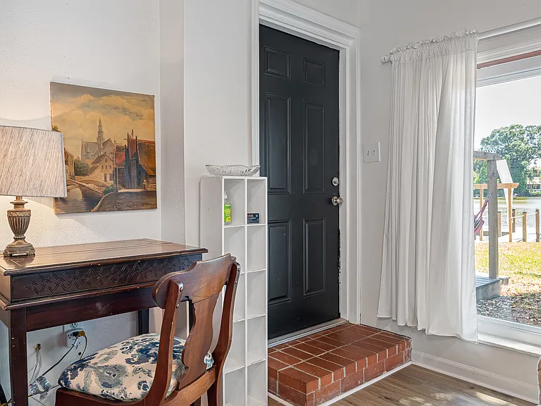 2112 W Hiawatha St #B — Photo 17