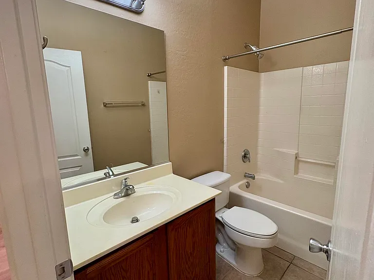 8234 W Salter Dr — Photo 25