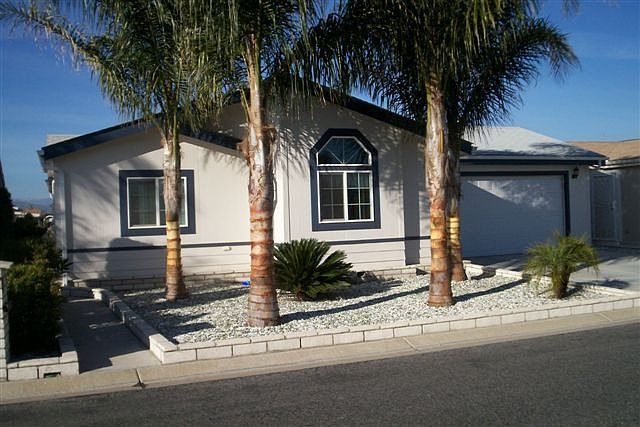 1st image of 1250 N Kirby St Space 228