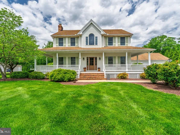 57 Upper Valley Rd, Christiana, PA 17509