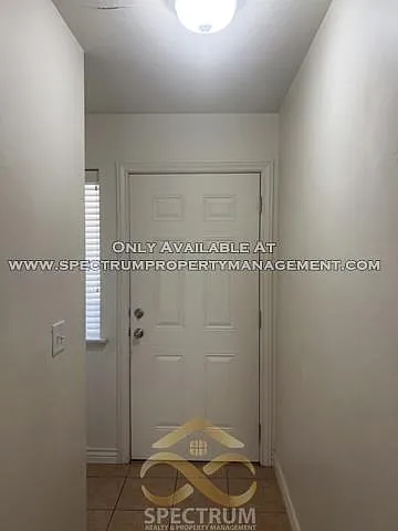2011 N Churchill Dr — Photo 2