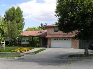 23242 Community St, Canoga Park, CA 91304