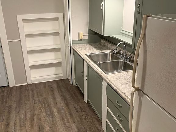 5th image of 427-429 W 16th St #427-A