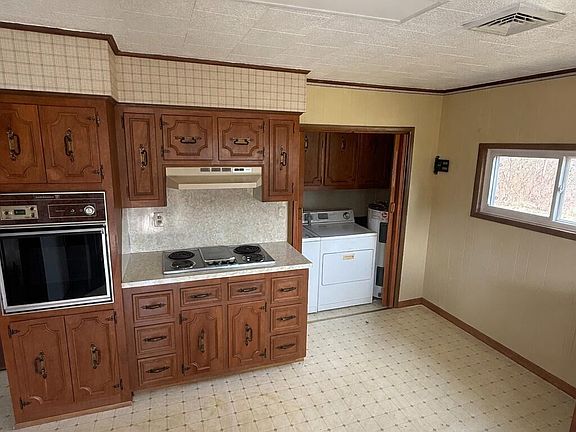 5th image of 11446 Bedford Rd