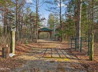 106 Barger Ln, Jamestown, TN 38556