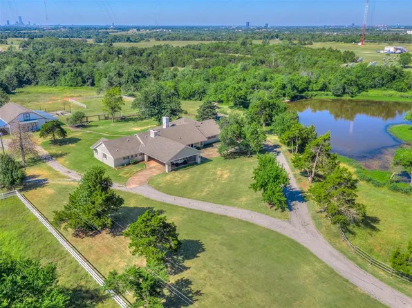 1516 E Britton Rd, Oklahoma City, OK 73131