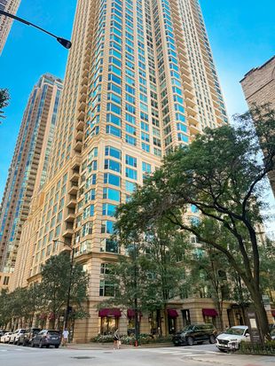 25 E Superior St APT 902, Chicago, IL 60611