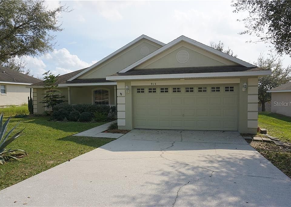 1st image of 915 Cork Oak Ln